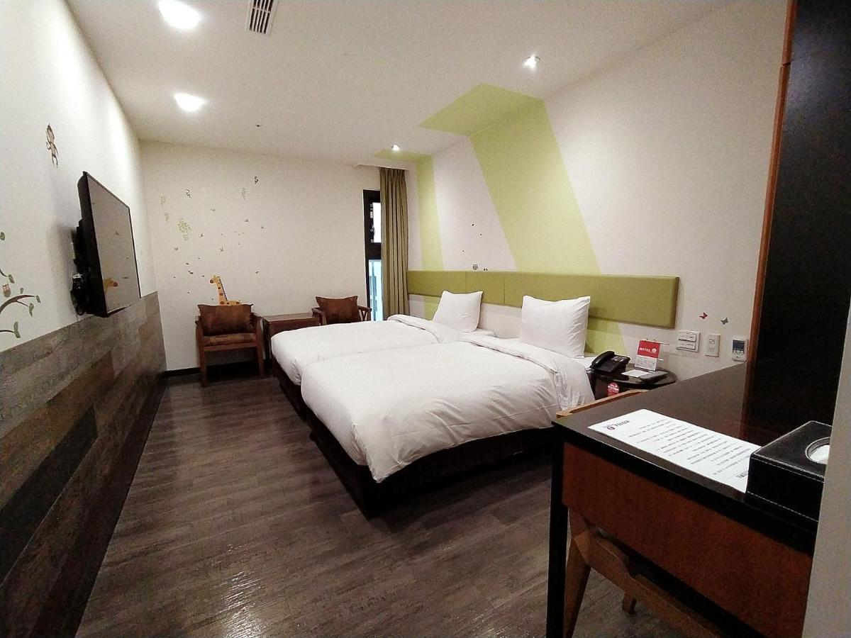 Hotel J Taoyuan Pingcsen Kültér fotó