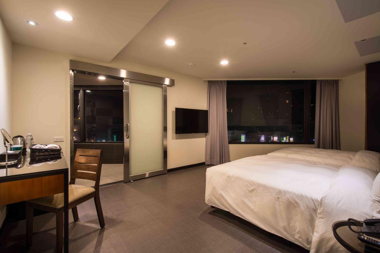 Hotel J Taoyuan Pingcsen Kültér fotó