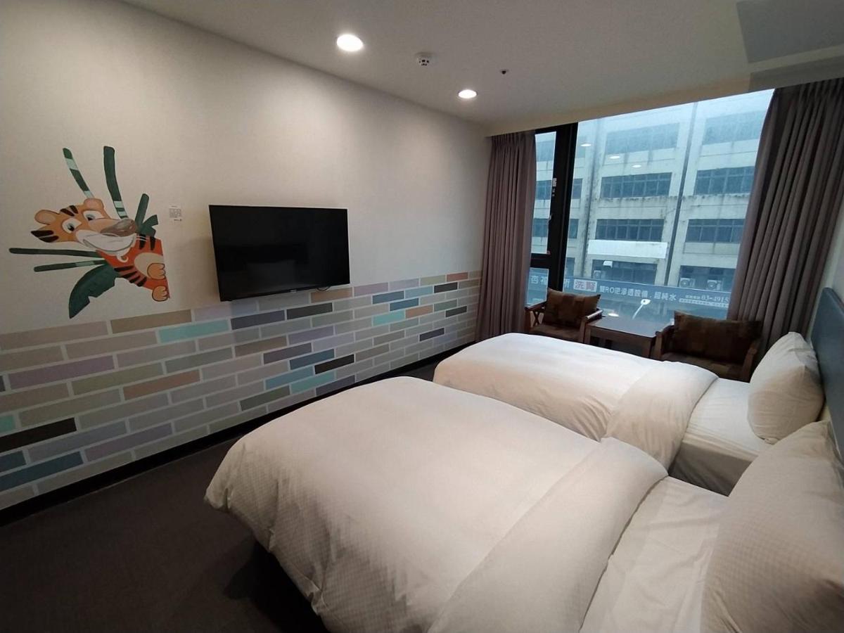 Hotel J Taoyuan Pingcsen Kültér fotó